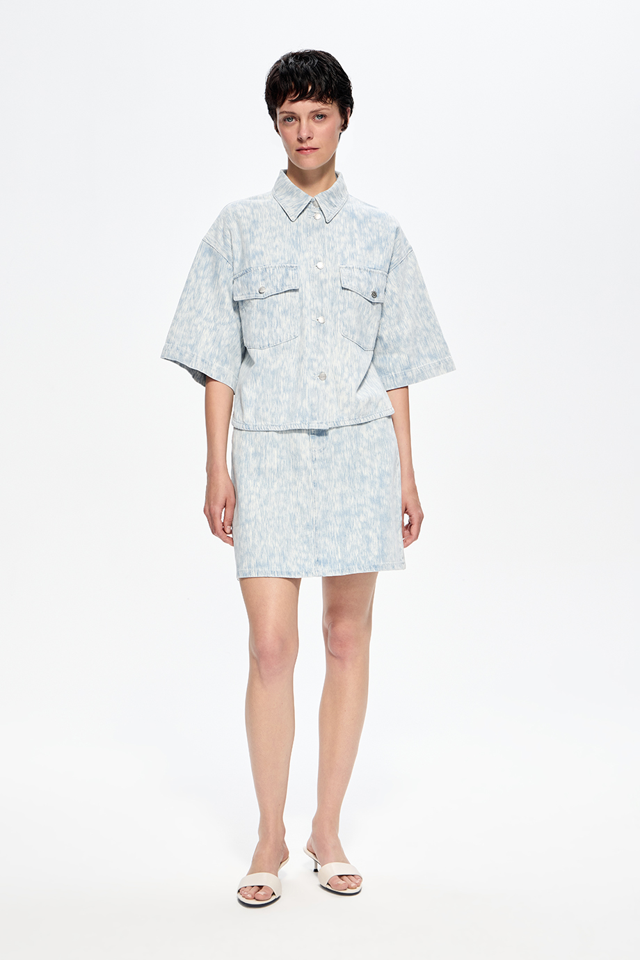 Рубашка джинсовая