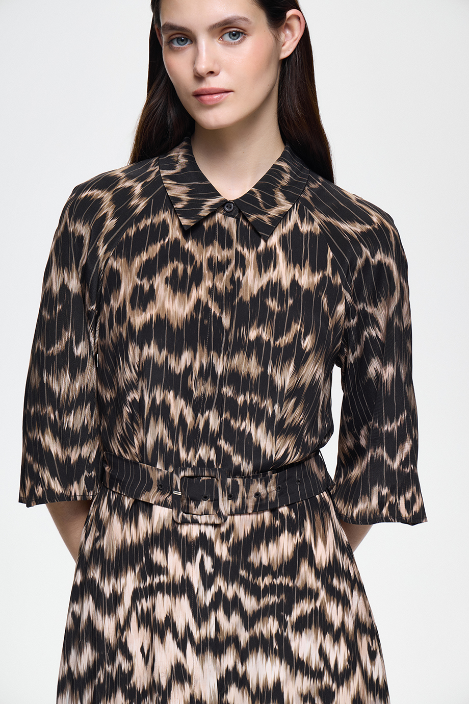 Платье-рубашка с купонным принтом