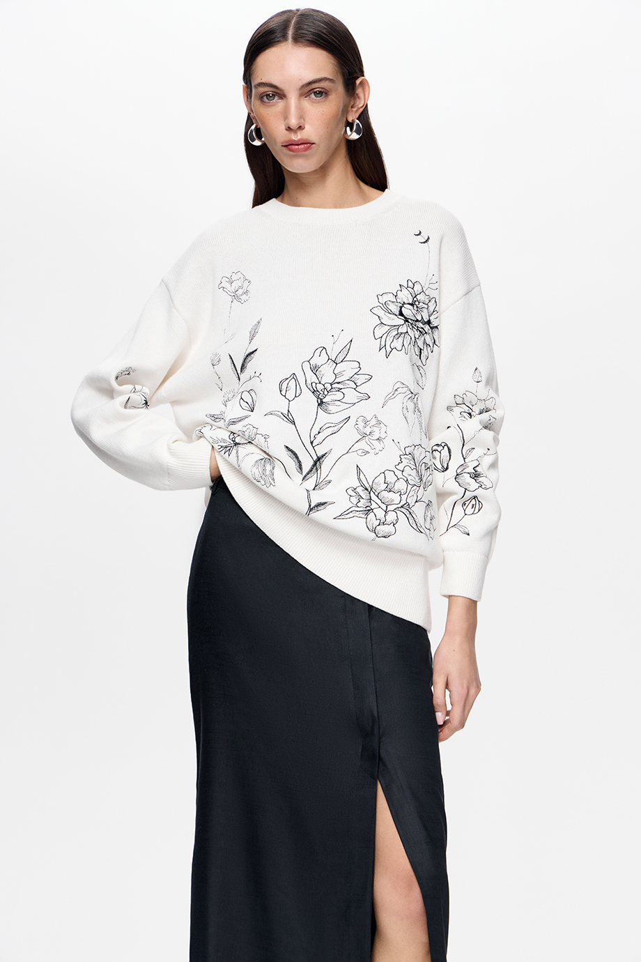 Джемпер с вышивкой