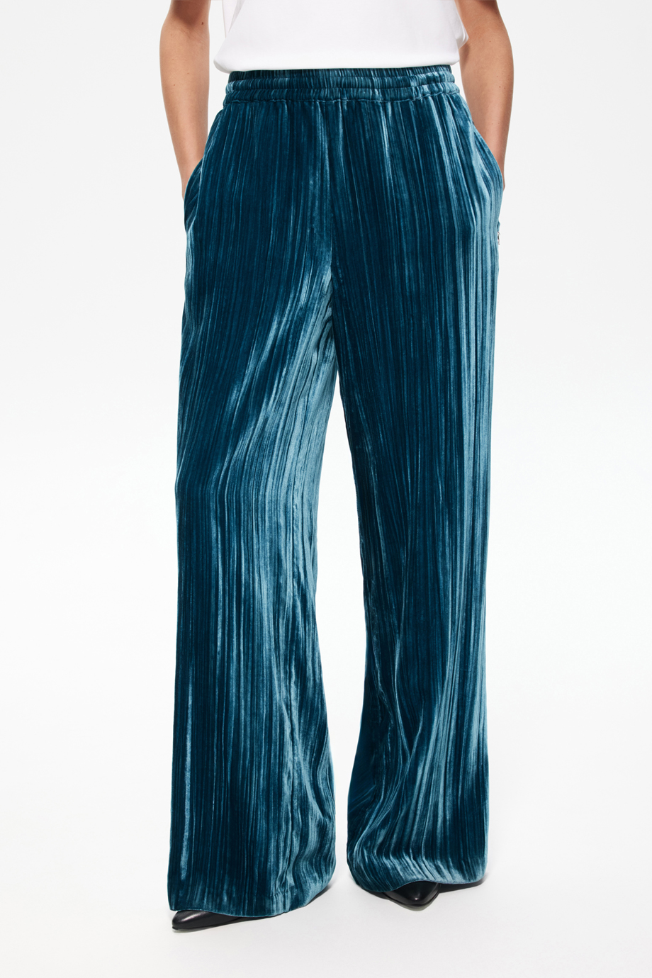 Брюки из жжатого вискозного бархата