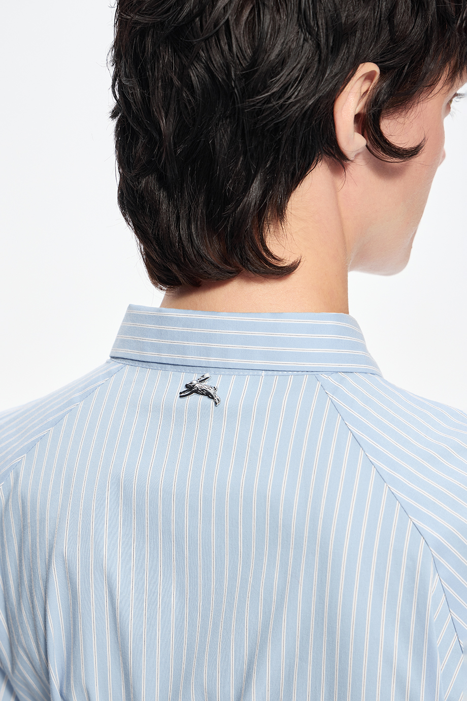 Платье-рубашка с вышивкой