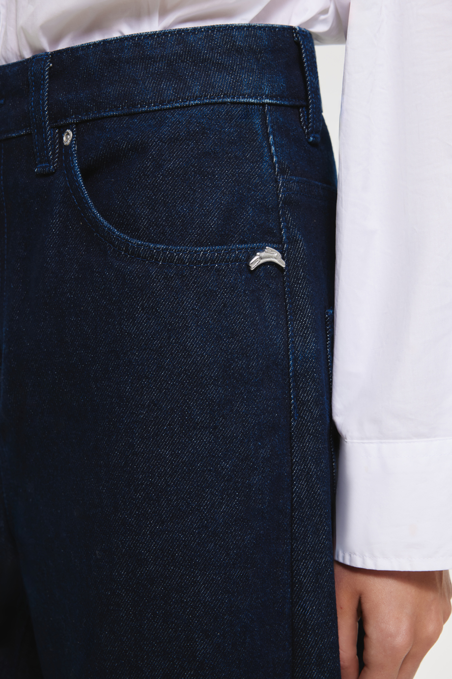 Джинсы Barrel Leg