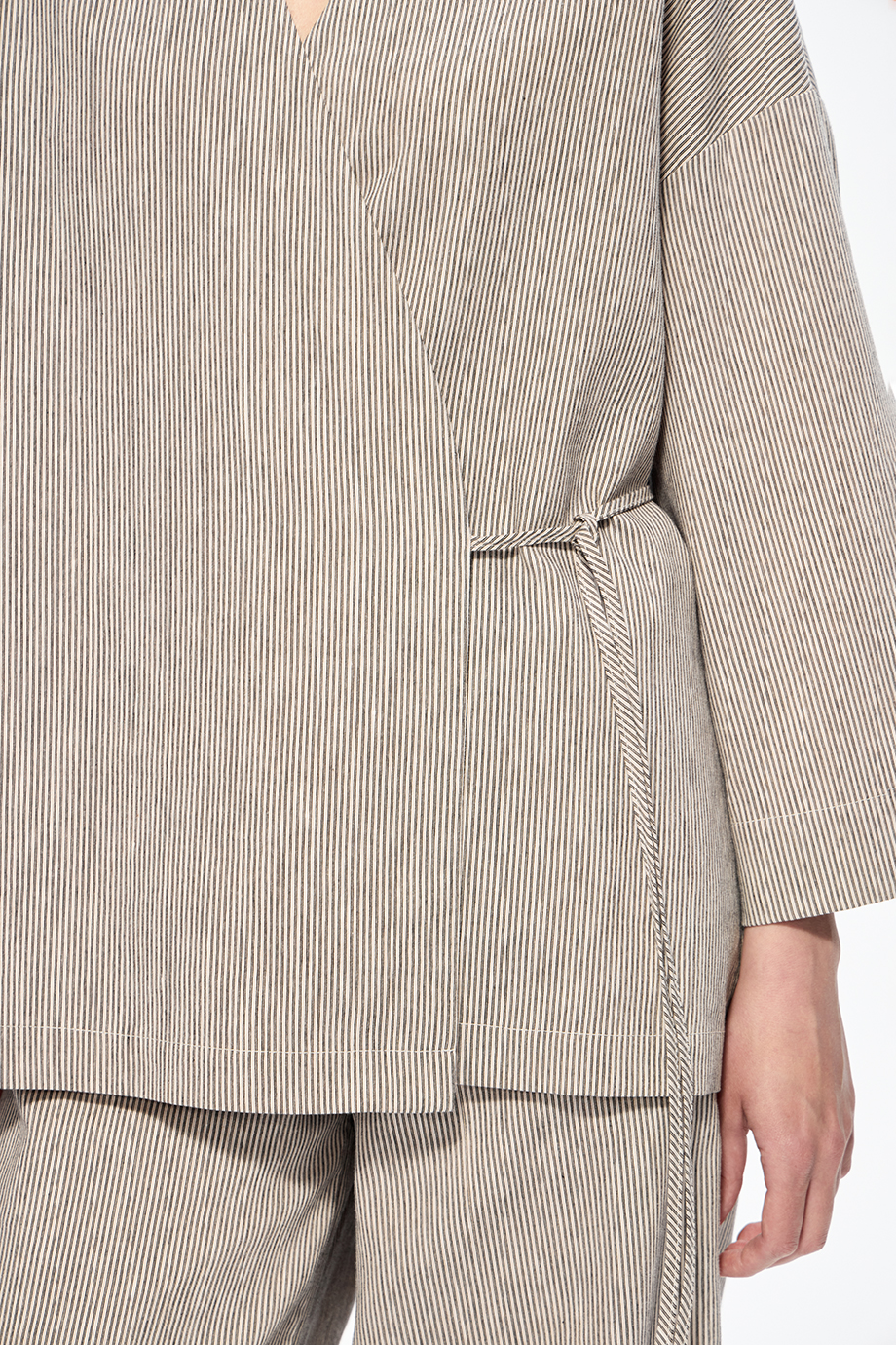 Блузка на запах