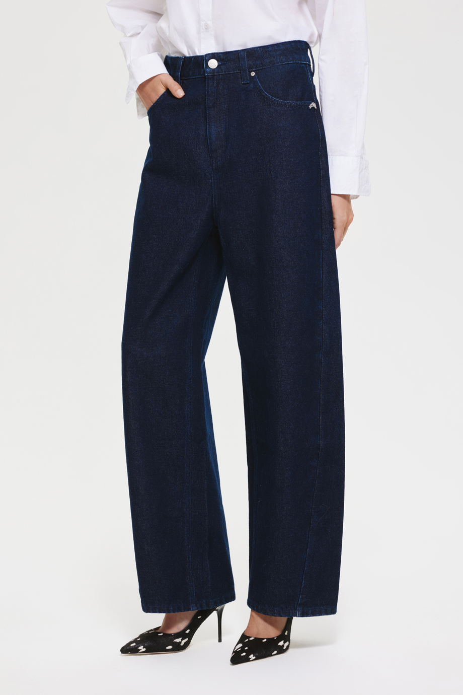 Джинсы Barrel Leg