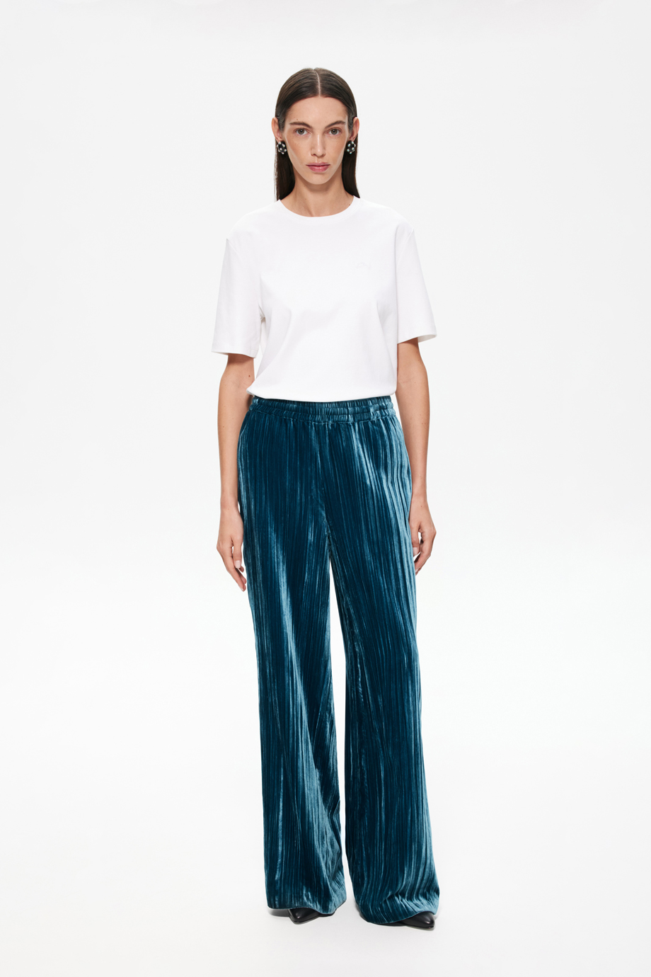 Брюки из жжатого вискозного бархата