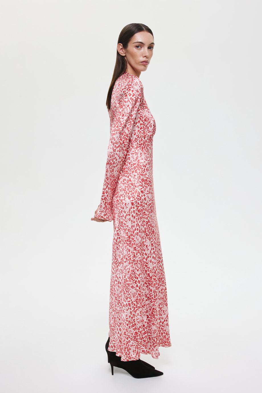 Платье полуприлегающее с принтом