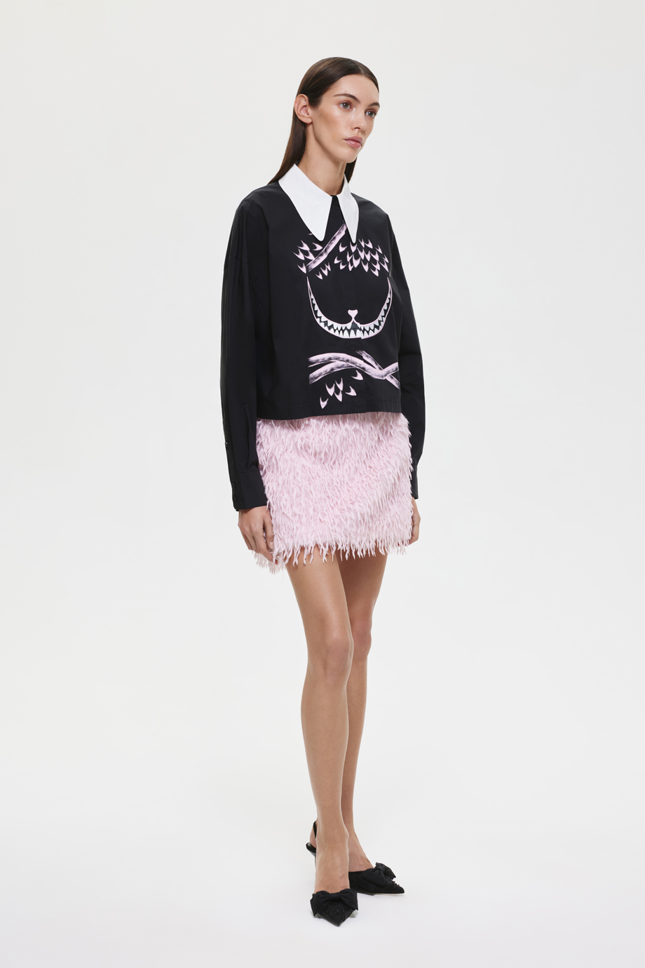 Блузка с принтом и вышивкой