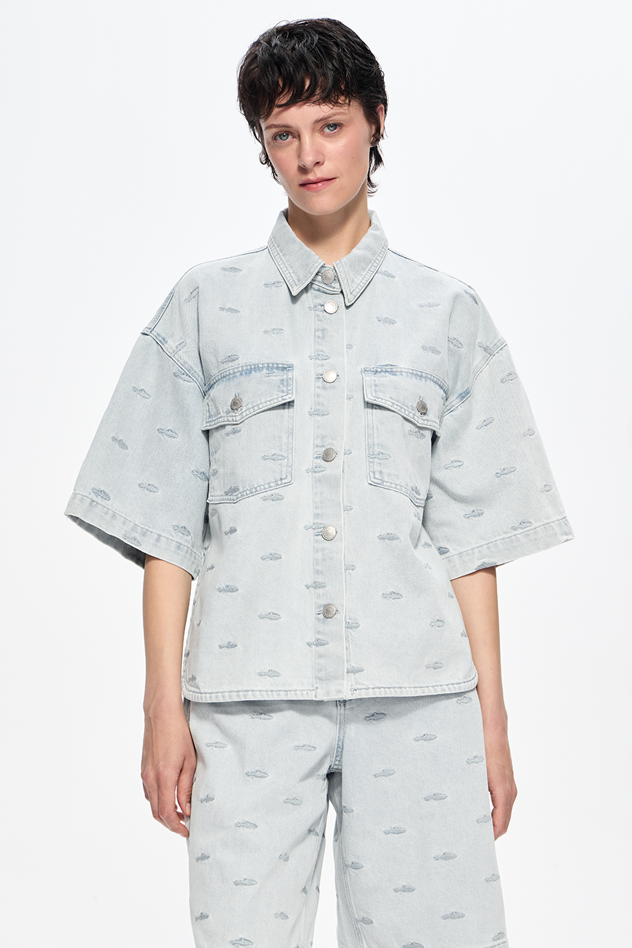 Рубашка джинсовая