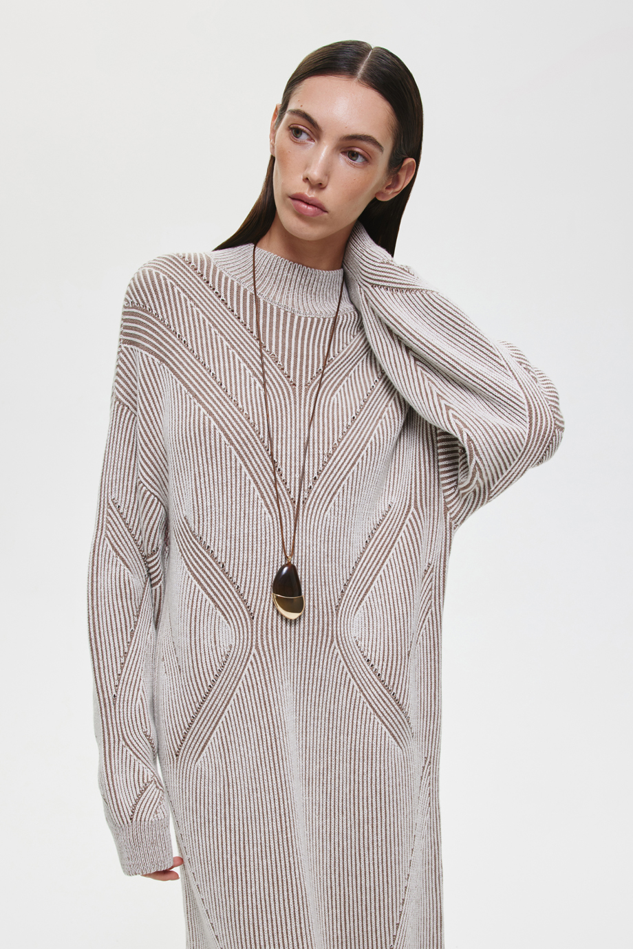 Вязаное платье