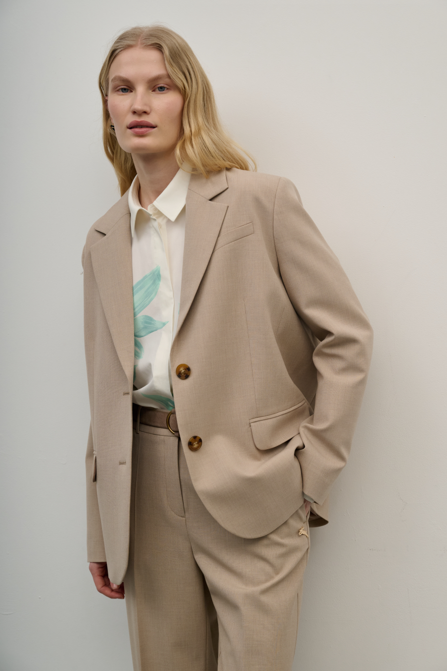 Жакет однобортный прямой