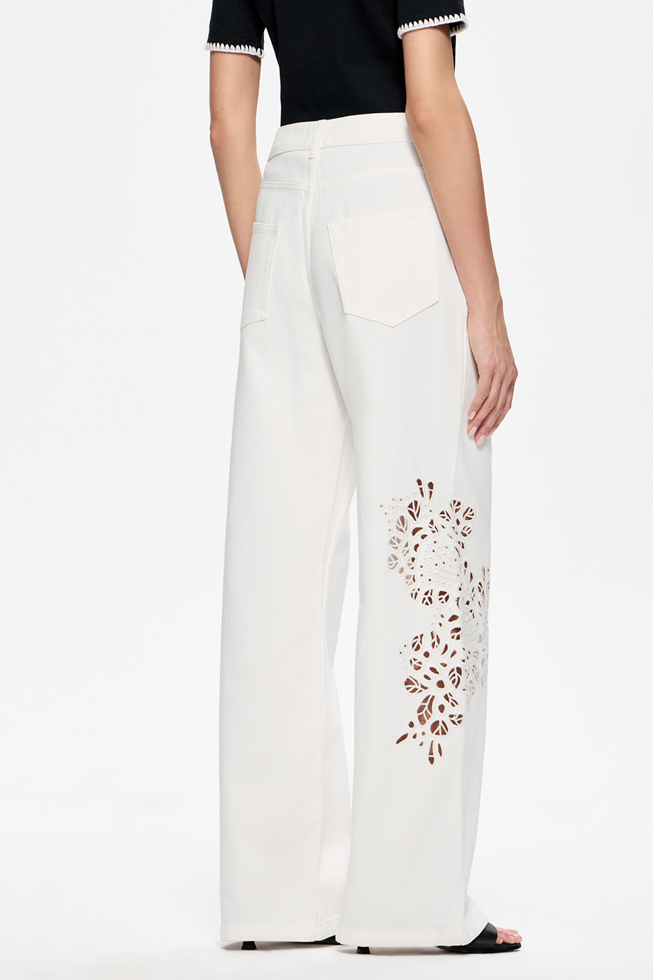 Джинсы Wide Leg с вышивкой