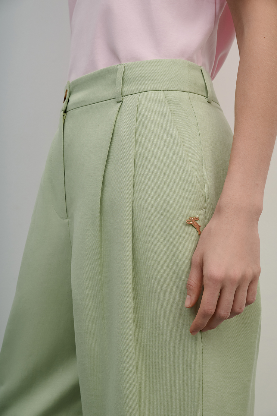 Брюки широкие из смесового льна