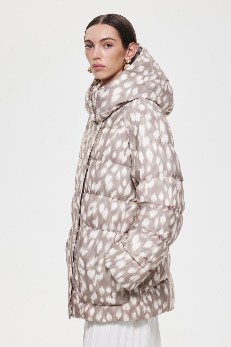 Пуховик с принтом