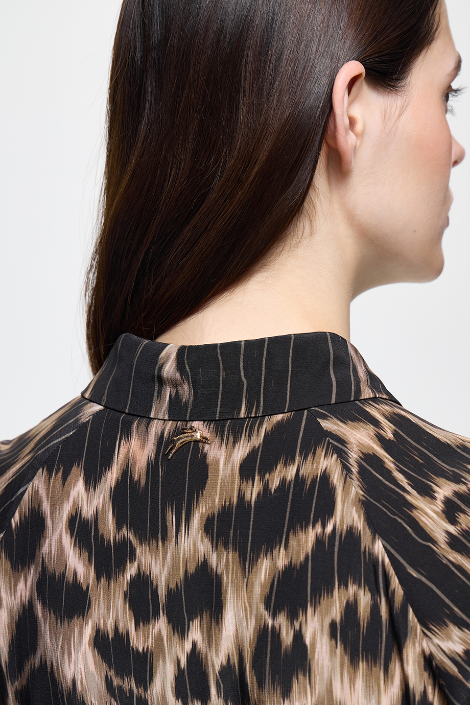 Платье-рубашка с купонным принтом