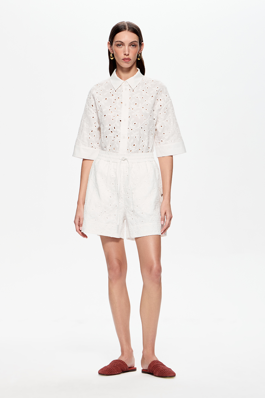 Шорты из хлопкового шитья