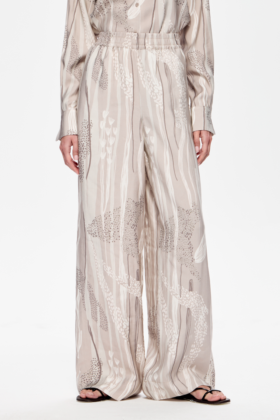 Брюки на резинке с принтом