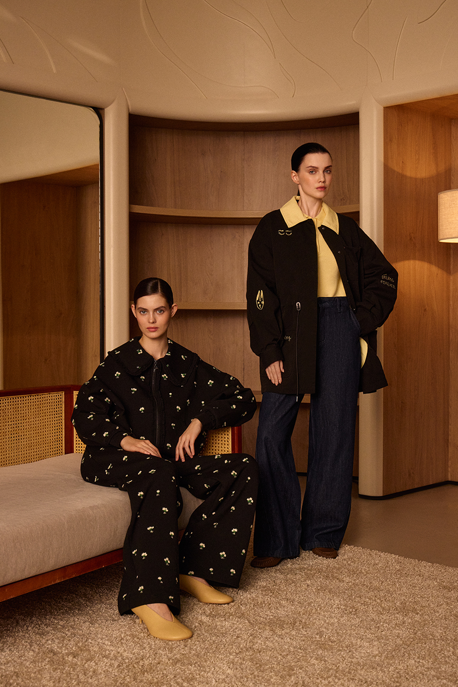 Парка-трансформер с вышивкой