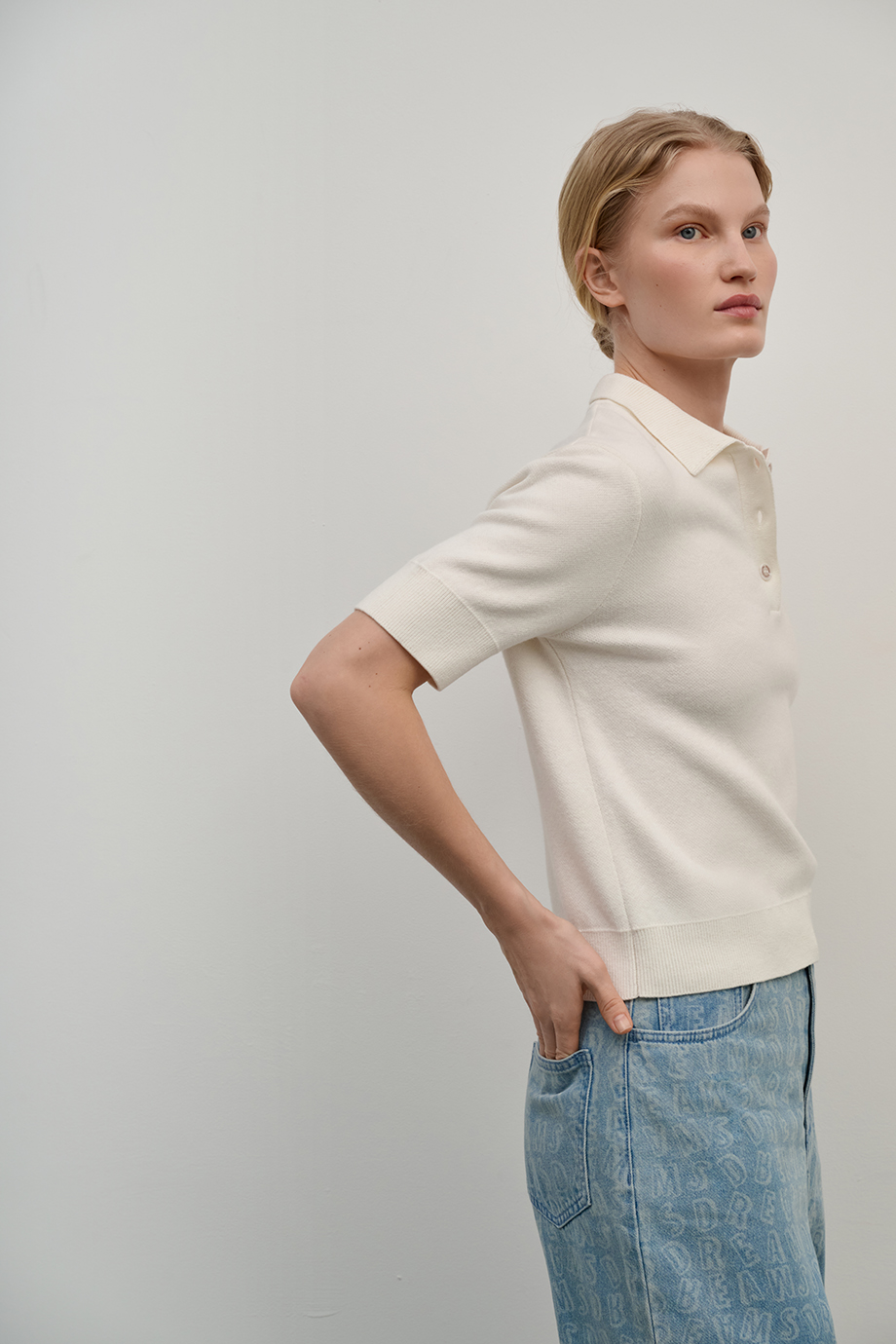 Джемпер-поло с вышивкой