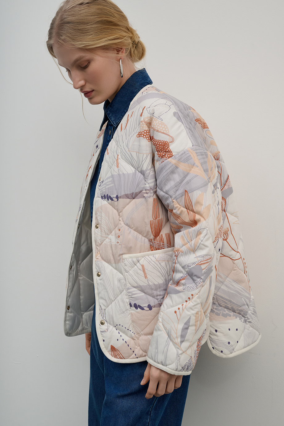 Куртка стеганная с принтом
