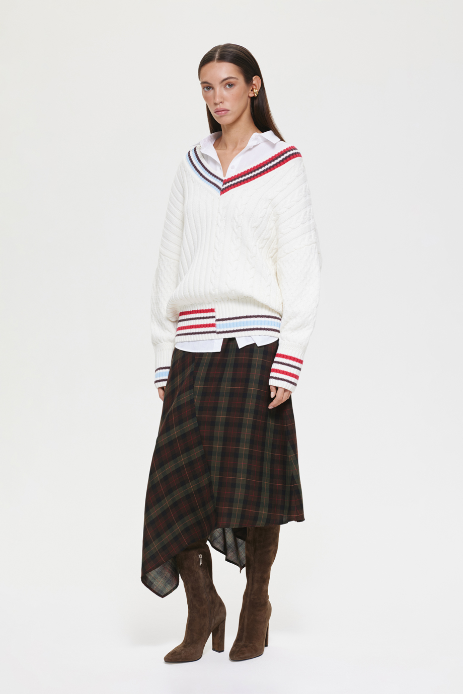 Джемпер с V-вырезом