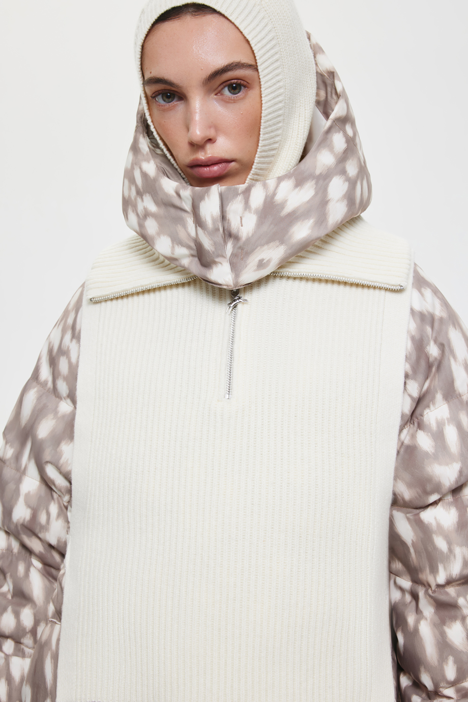 Манишка шерстяная на молнии