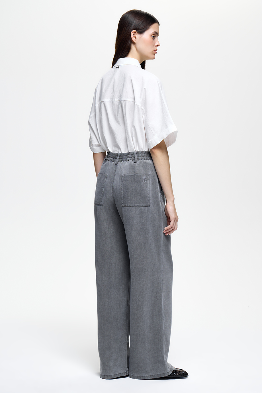 Джинсы с эластичным поясом из легкого денима