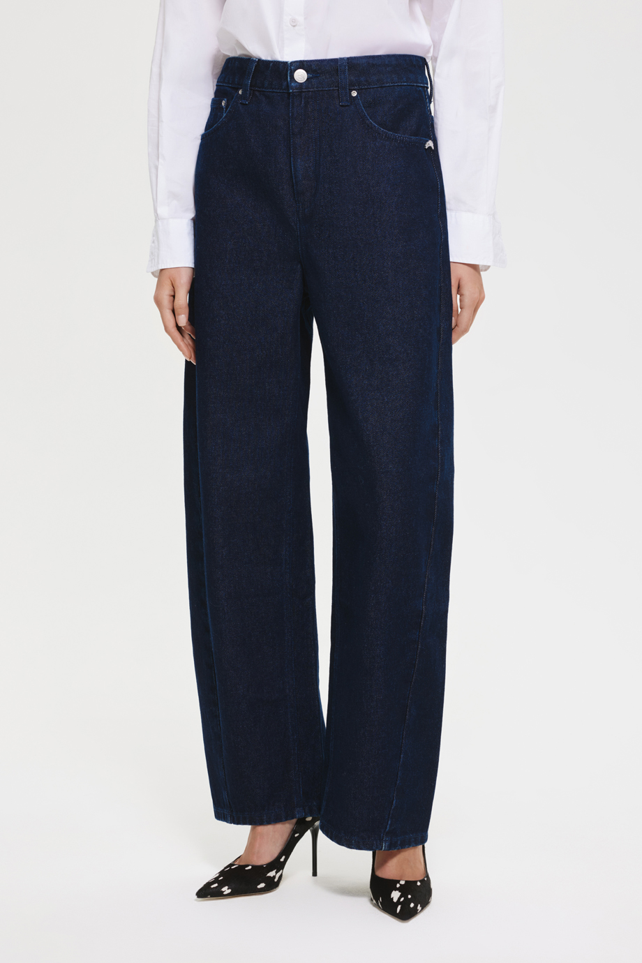 Джинсы Barrel Leg