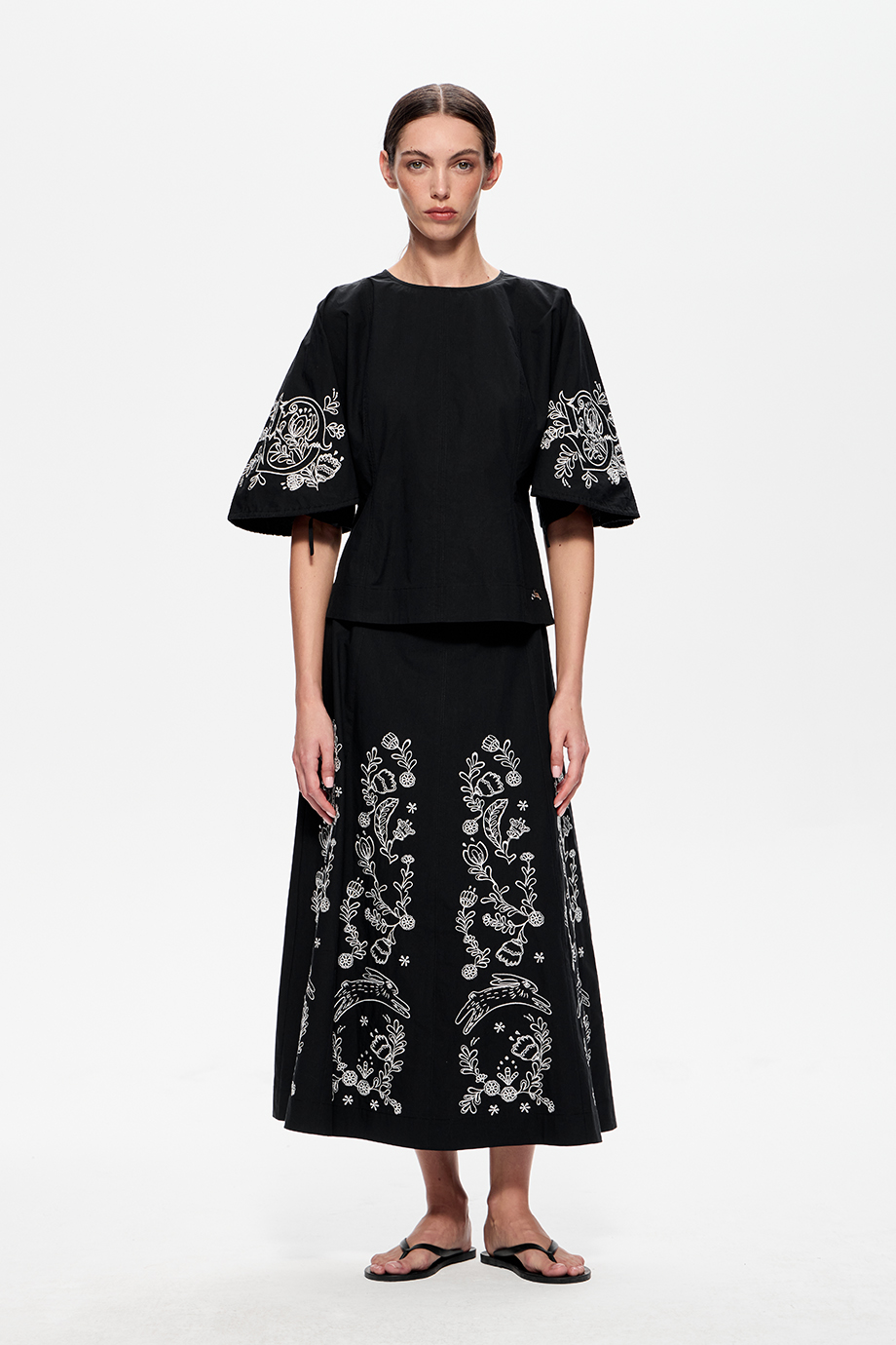 Блузка хлопковая с вышивкой