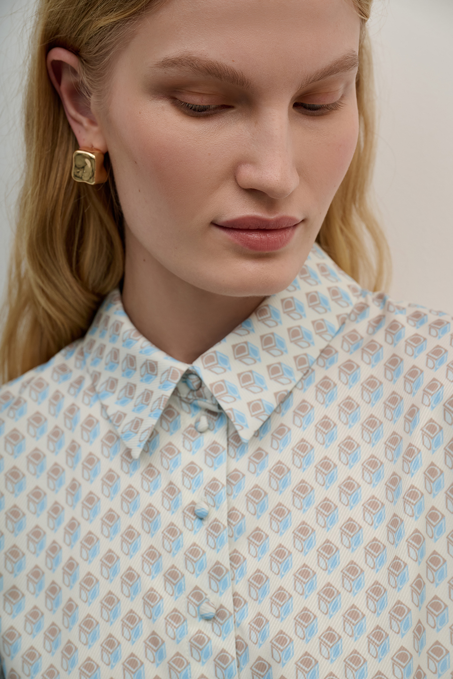 Платье с юбкой-плиссе