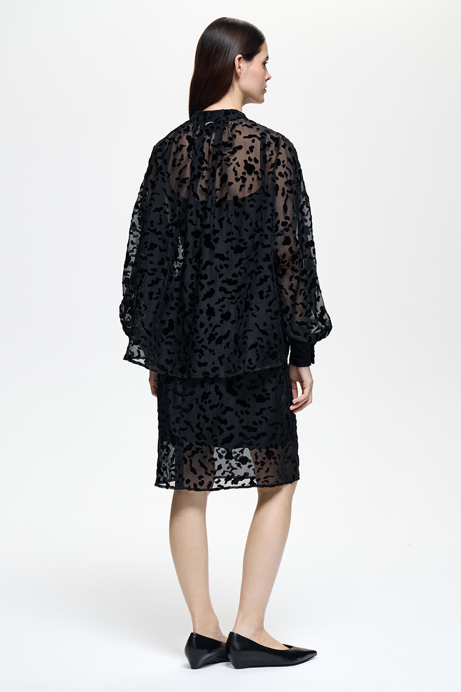 Блузка из деворе