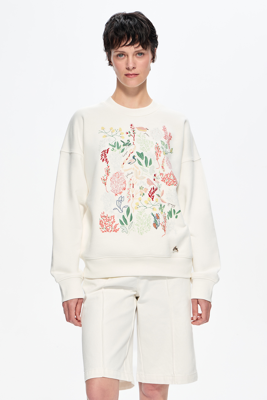 Свитшот с принтом и вышивкой