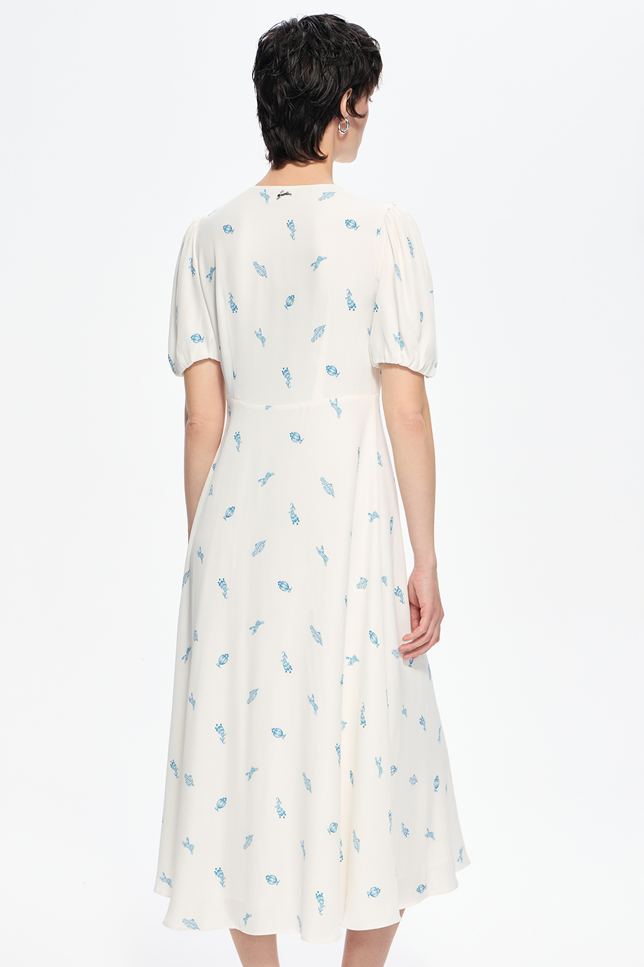 Платье полуприлегающее с принтом