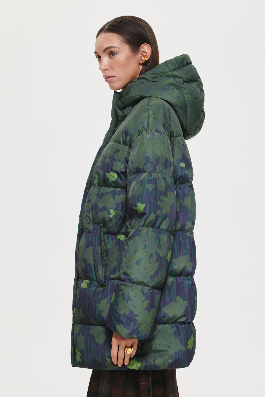 Пуховик с принтом