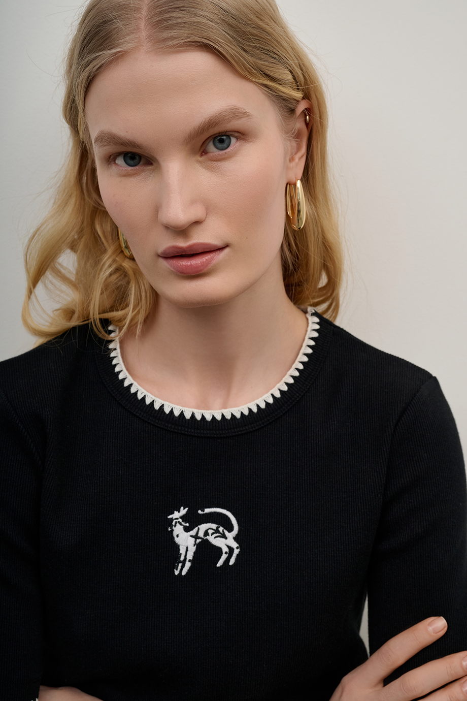 Футболка с вышивкой