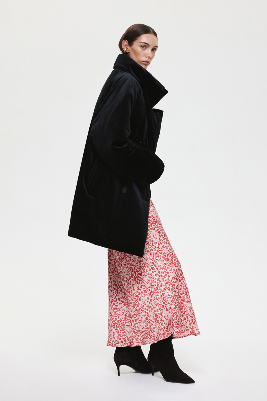 Полупальто утепленное бархатное