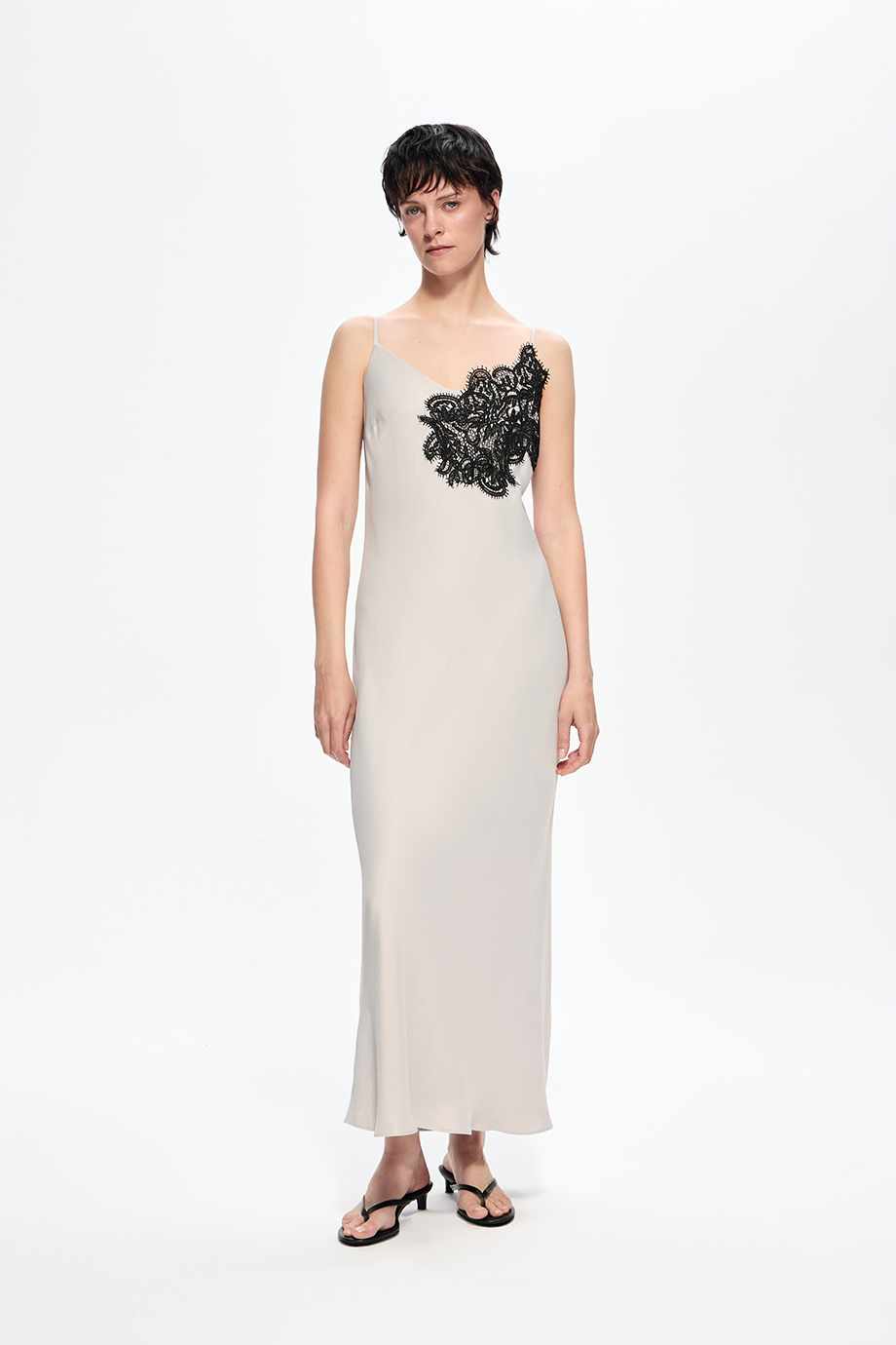 Платье-комбинация с кружевом