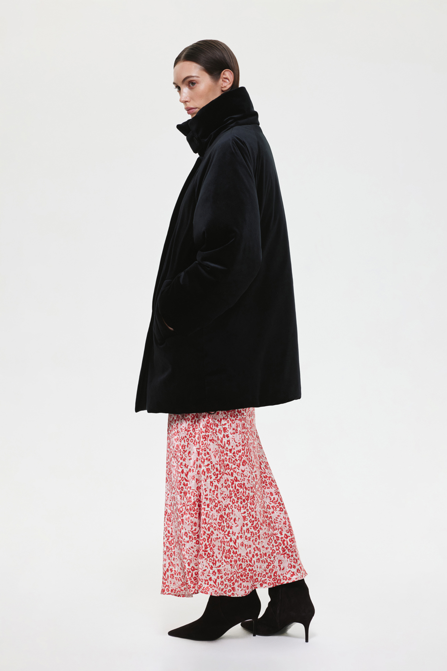 Полупальто утепленное бархатное