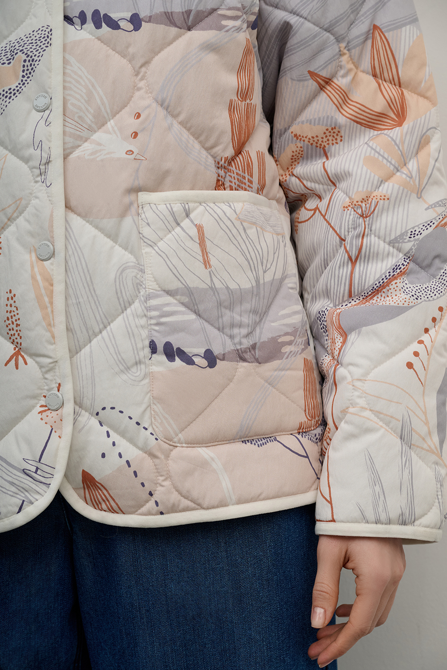 Куртка стеганная с принтом