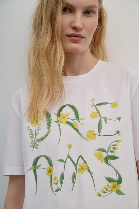 Футболки и топы